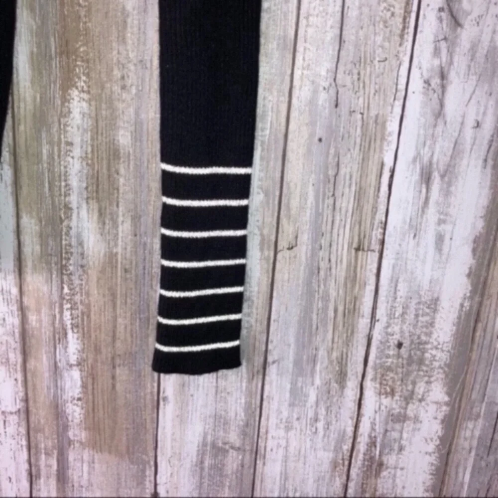 Athleta Black Long Sleeve Sweater - Picture 2 of 4